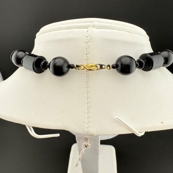 Vintage Black & White Beaded Necklace Chunky Statement Jewelry With Gold-Tone Cl - Picture 5 of 8